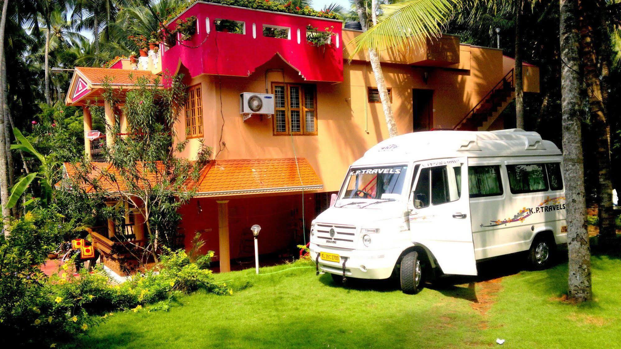 Ganesh House Homestay Kovalam Exterior foto